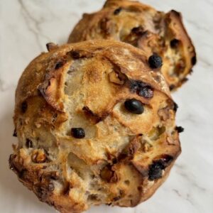 Special; Desem rozijnen-notenbrood
